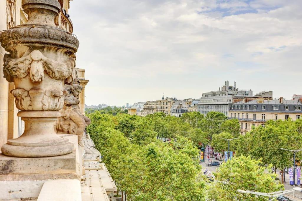 Apartment Vue Sur Les Champs-elysees Paris